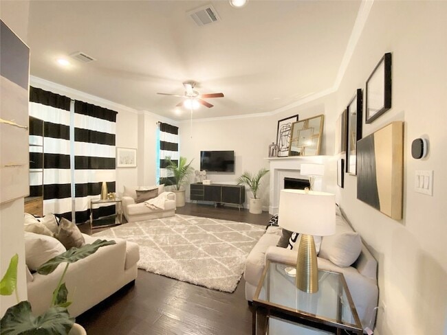 Building Photo - 2612 Cathedral Dr