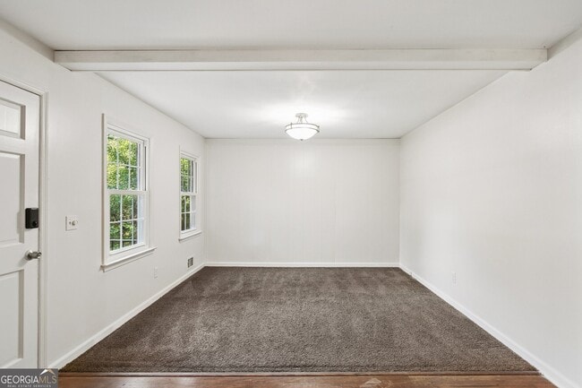 Building Photo - 5659 Whispering Pines Rd