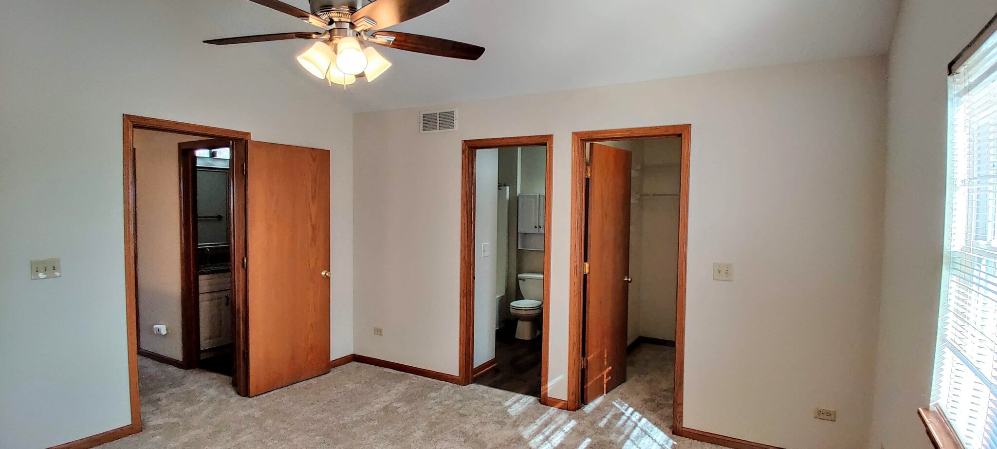 Master Bedroom - 2114 Wyndham Lakes Ct