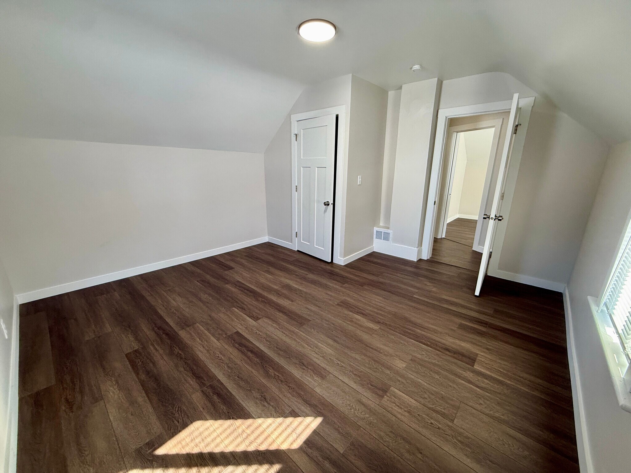 Building Photo - 427 Jefferson St