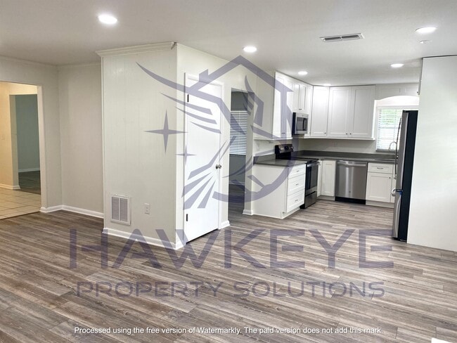 Building Photo - 2033 Dunbarton Way