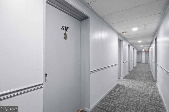 Building Photo - 1575 W Street Rd