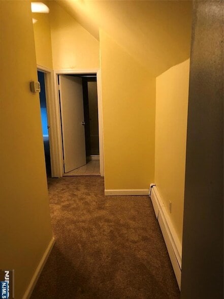 Building Photo - 115 Degroff Pl