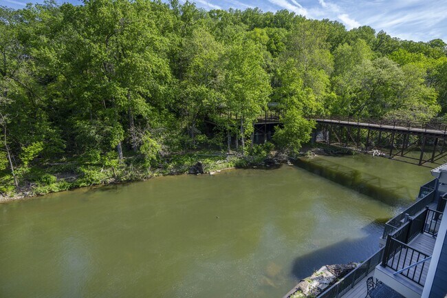 Building Photo - 118 Bancroft Mills Rd