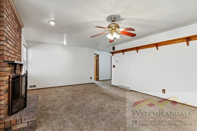 Building Photo - Your Ideal 4-Bed Layton Home - Style, Space & Location!