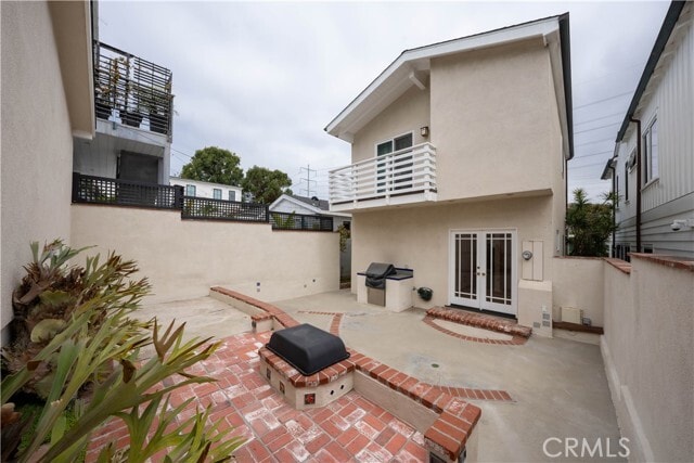 Building Photo - 732 Rosecrans Ave