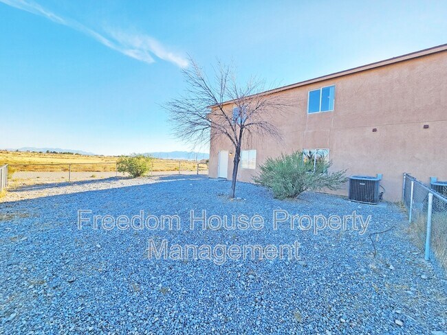 Building Photo - 1971 Teepee Rd