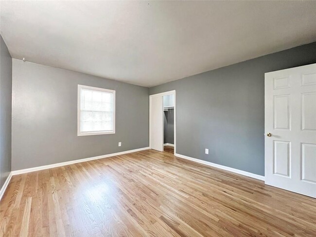 Building Photo - 3125 Colonial Way