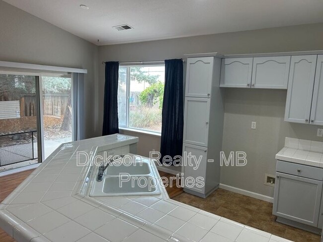 Building Photo - 191 Desert Springs Ln
