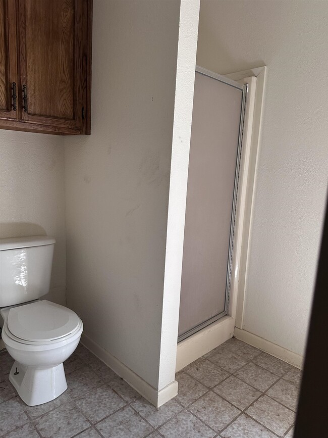 Building Photo - 106 Martingale