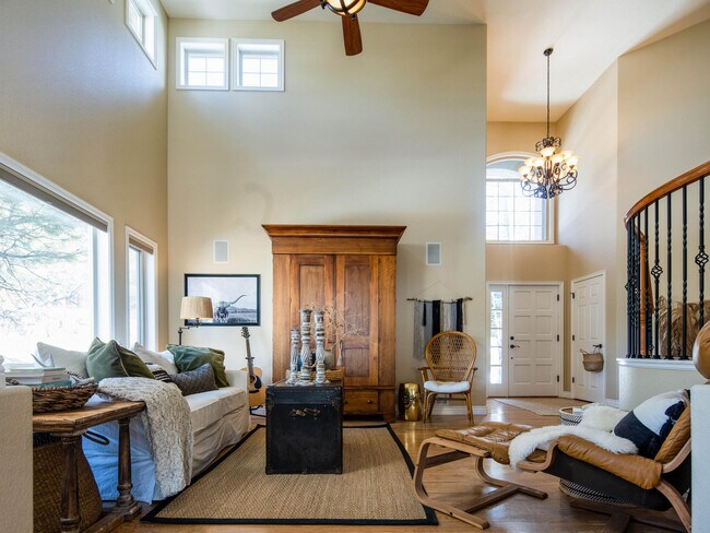 Building Photo - 30390 Beaver Creek Ln