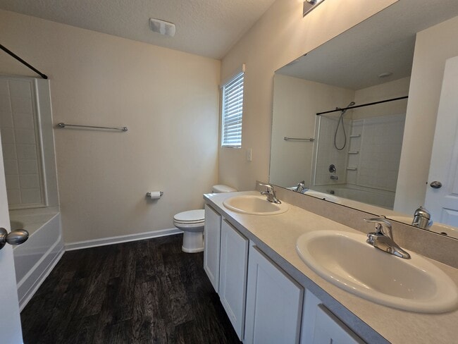 Building Photo - 118 Holston Cir