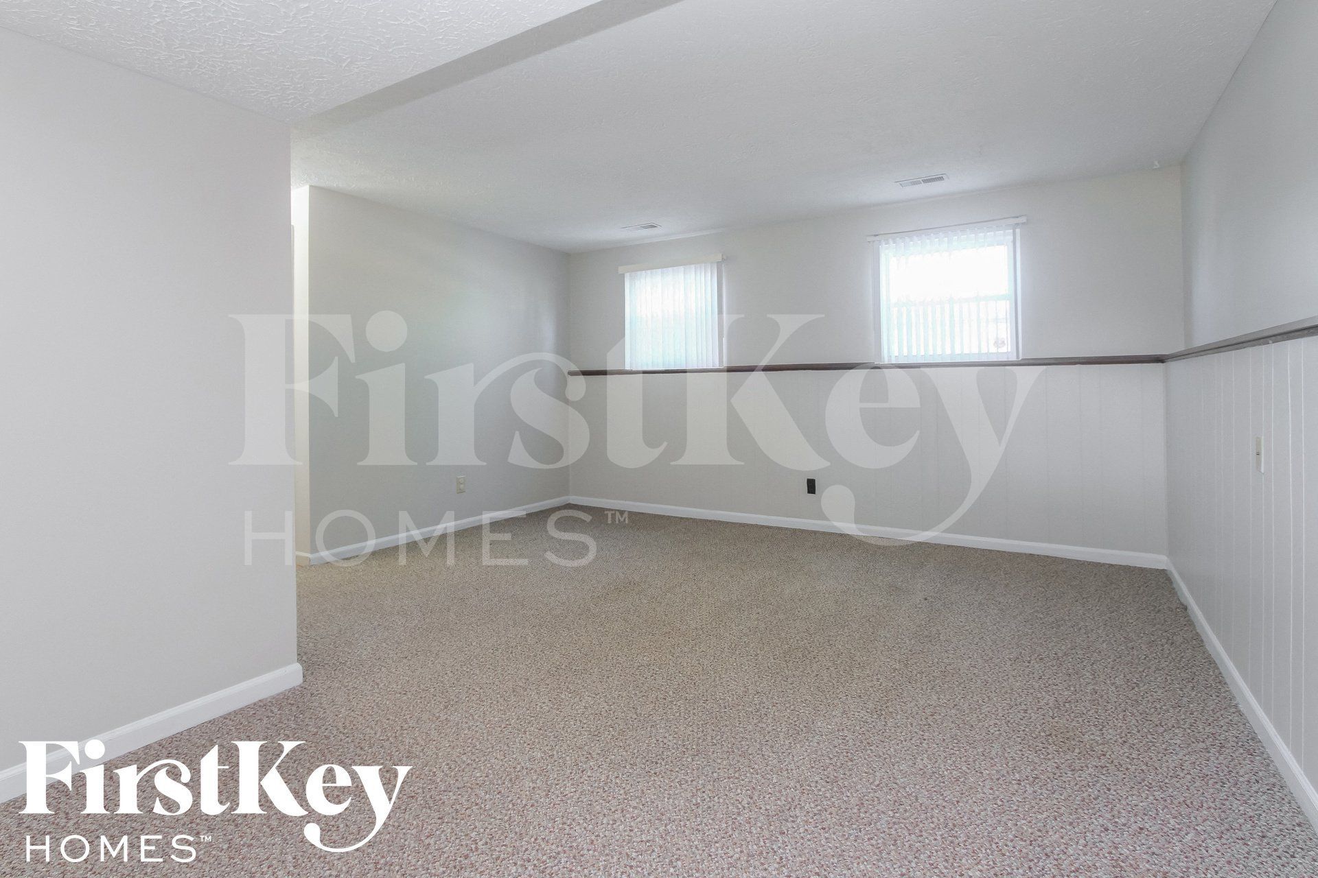 Building Photo - 1273 W Stillwater Ln