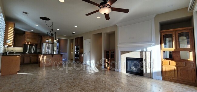 Building Photo - 2339 Shadow Berry Dr