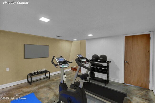 Building Photo - 7405 Ridan Way