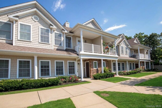 Building Photo - 34 Della Dr