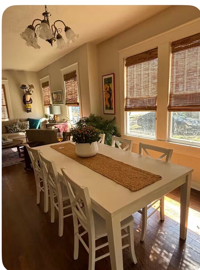 Building Photo - 2037 Stanford Ave