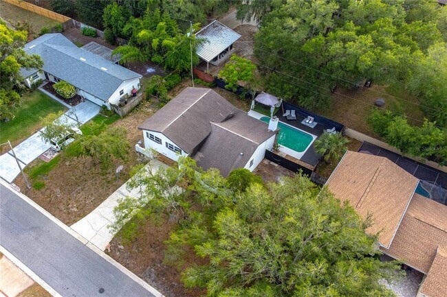 Building Photo - 518 Crestover Dr