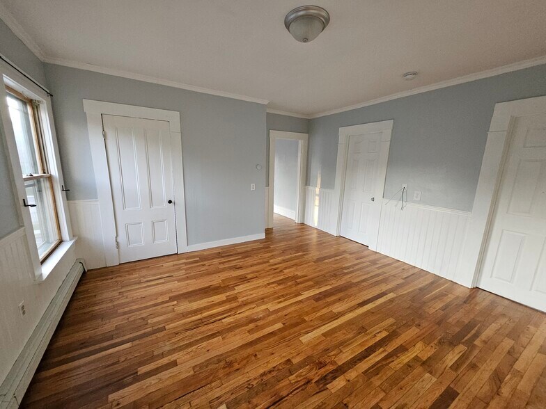 Dining room - 22 Sparhawk St