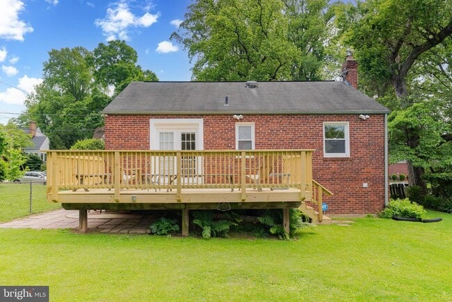 Building Photo - 509 Stirling Rd