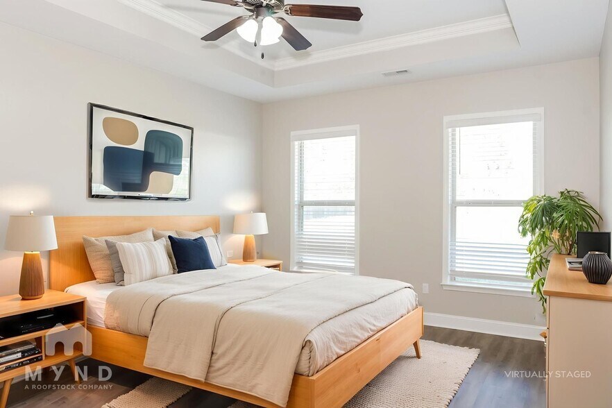 Building Photo - 27571 Carrington Ct