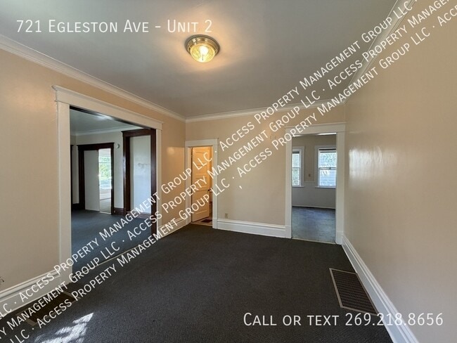 Building Photo - 721 Egleston Ave