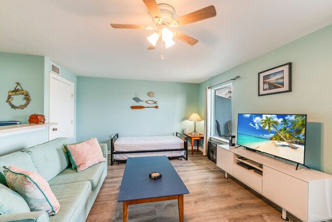 Primary Photo - 15010 Leeward Dr