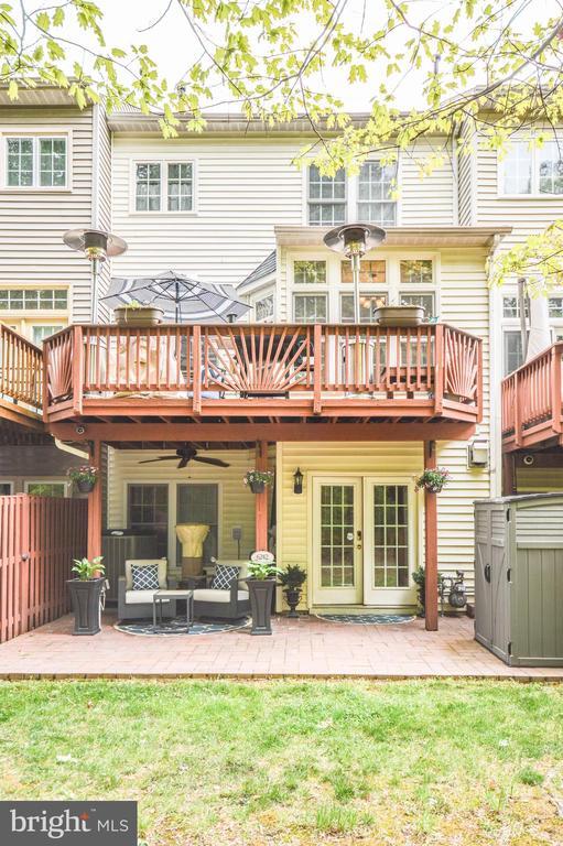 Building Photo - 6242 Levi Ct