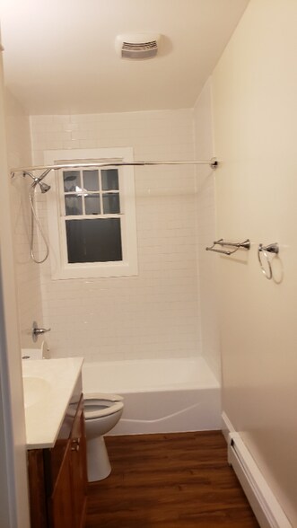 Building Photo - 753 Winchester Ave