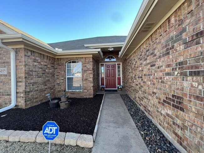 Building Photo - 6053 Laci Ln