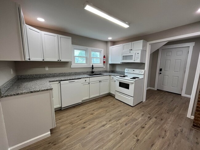 Kitchen & Front Door - 166 18th St