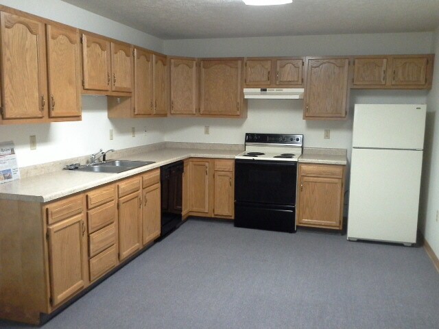 Kitchen - 1110 Madison Ave