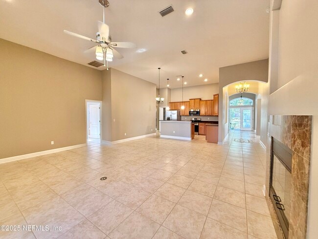 Building Photo - 932 Gallier Pl