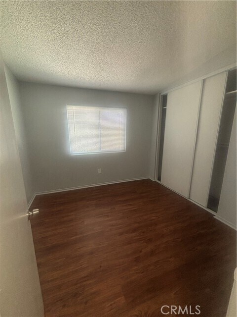 Building Photo - 7556 Villa Ave