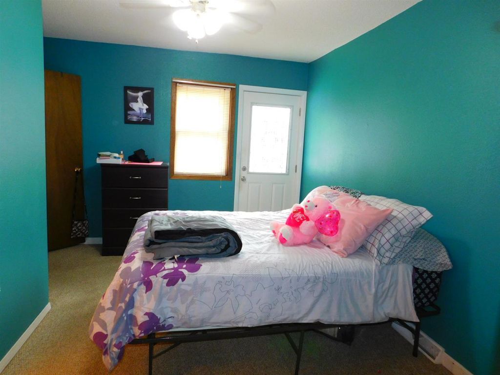 Building Photo - 635 N 2nd St