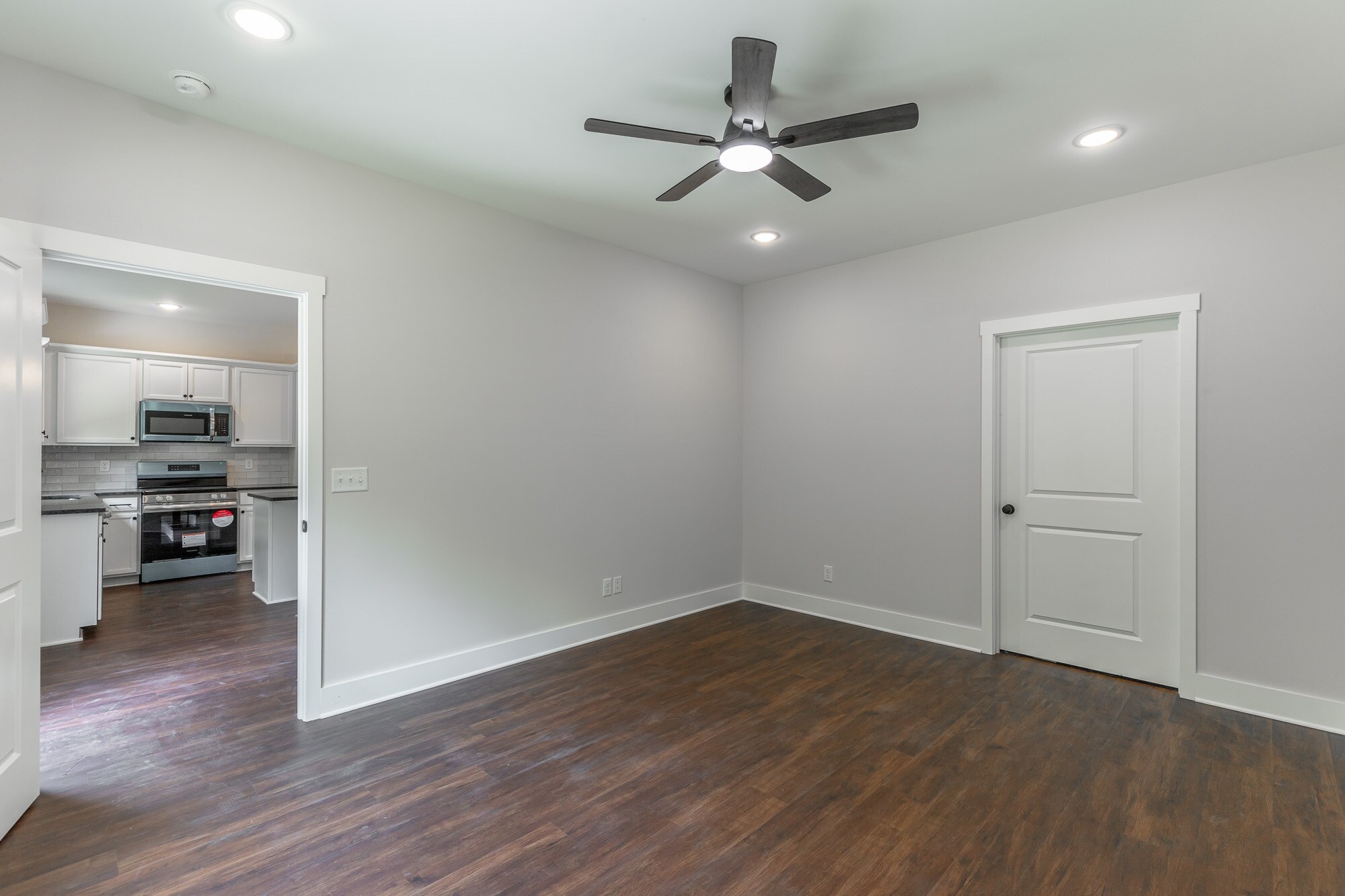 Building Photo - 4654 Heiskell Dr