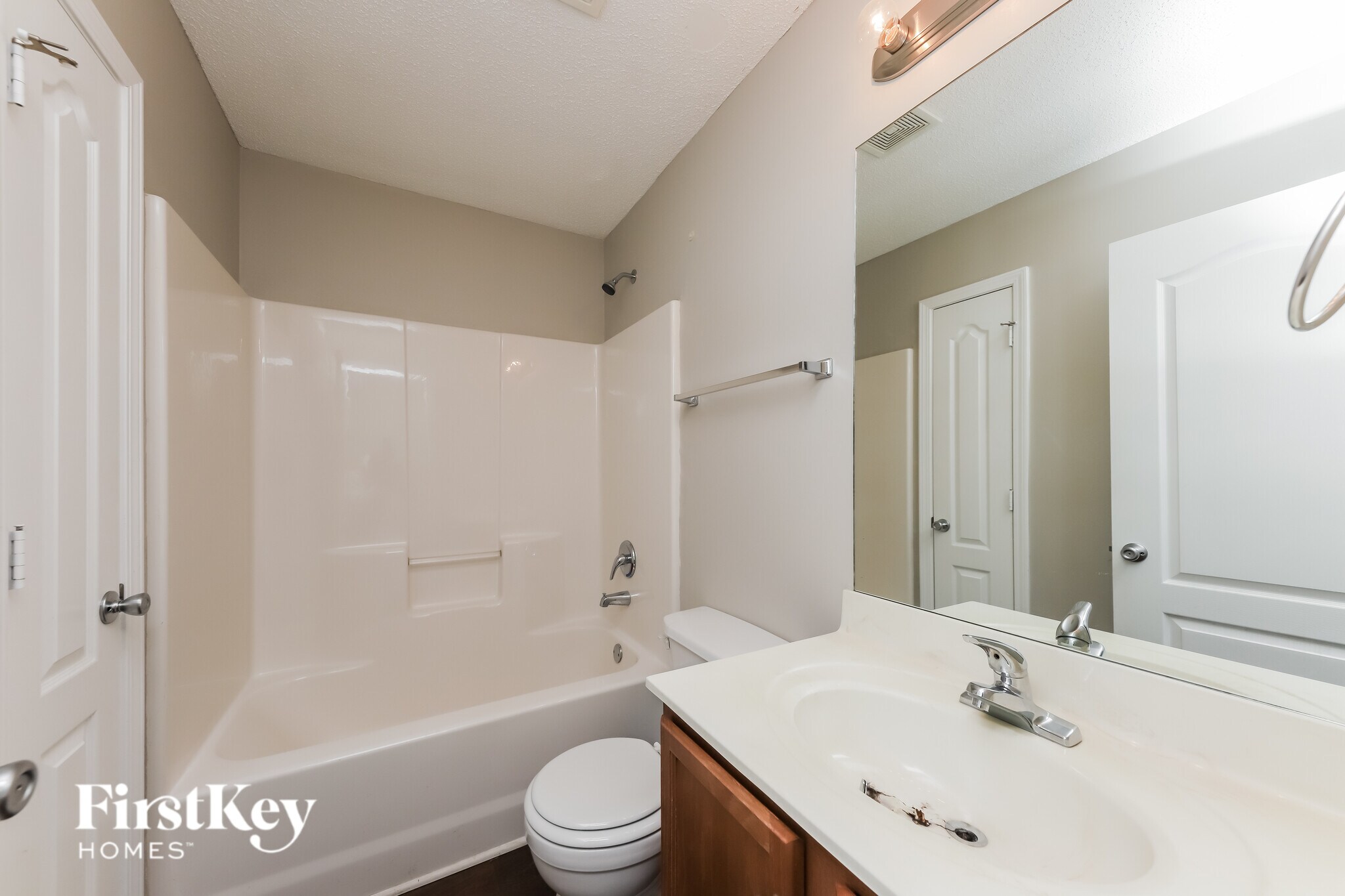 Building Photo - 37 Legend Creek Cove