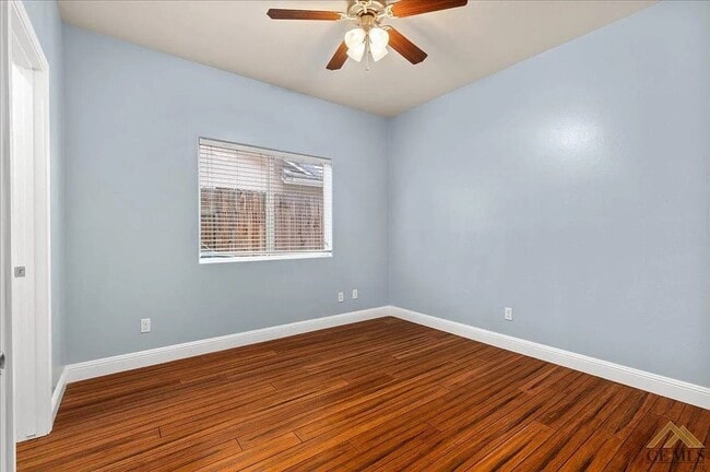 Building Photo - Charming NW Home with 3-Car Garage in Desirable Neighborhood