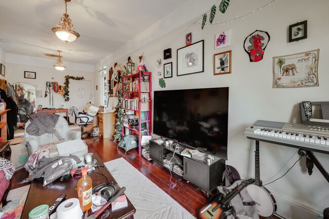 Building Photo - 295 Oglethorpe Ave