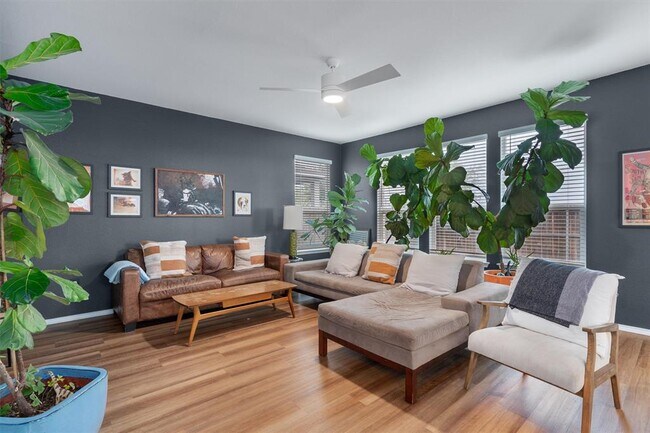 Building Photo - 6408 Wagon Spring St