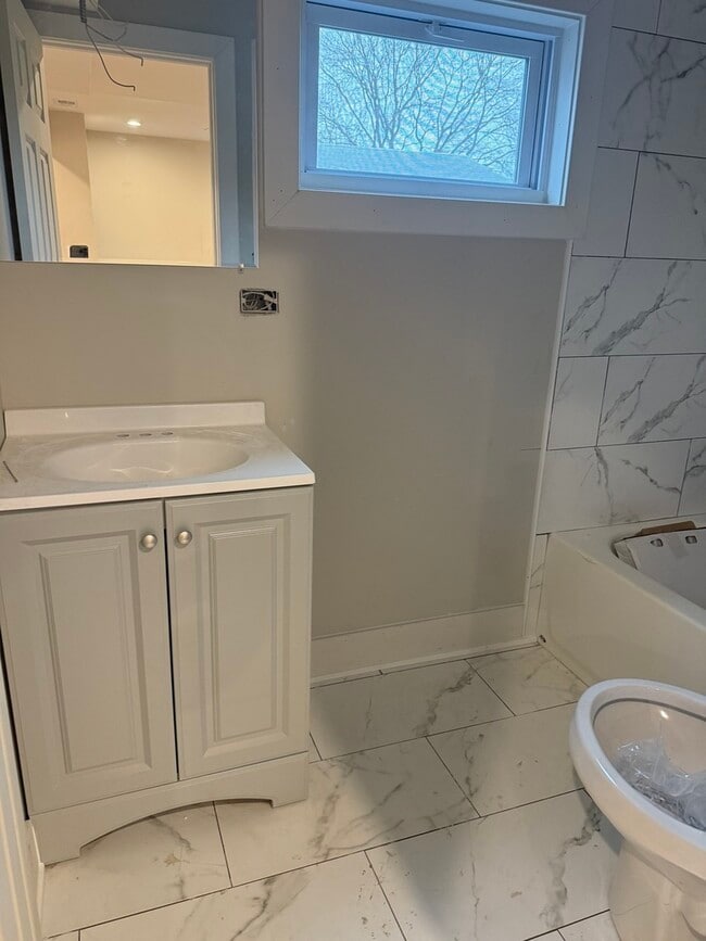 Building Photo - 16913 Jodave Ave