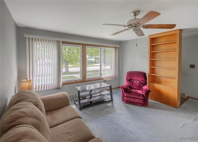 Building Photo - 1088 98th St