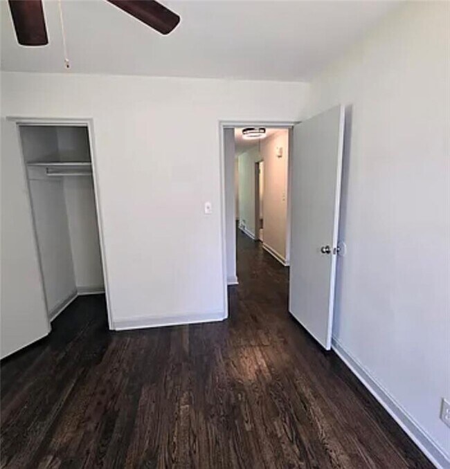 Building Photo - 2863 Catalina Dr