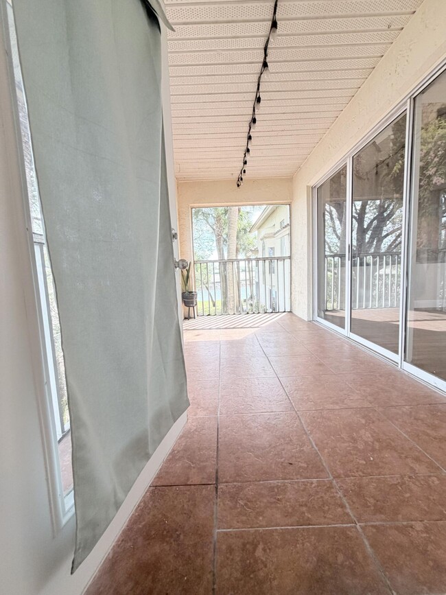 Building Photo - 13206 Glenmoor Dr