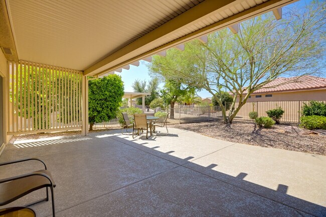 Building Photo - 15271 W Pantano Dr