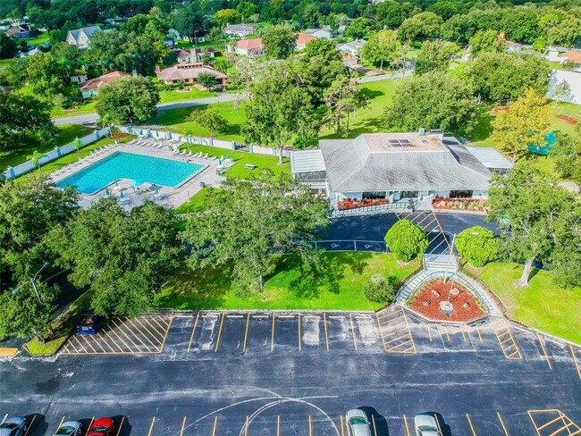 Building Photo - 23325 Club Villas Dr