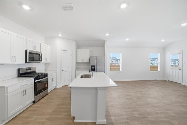 Building Photo - 132 LAS LOMAS Dr