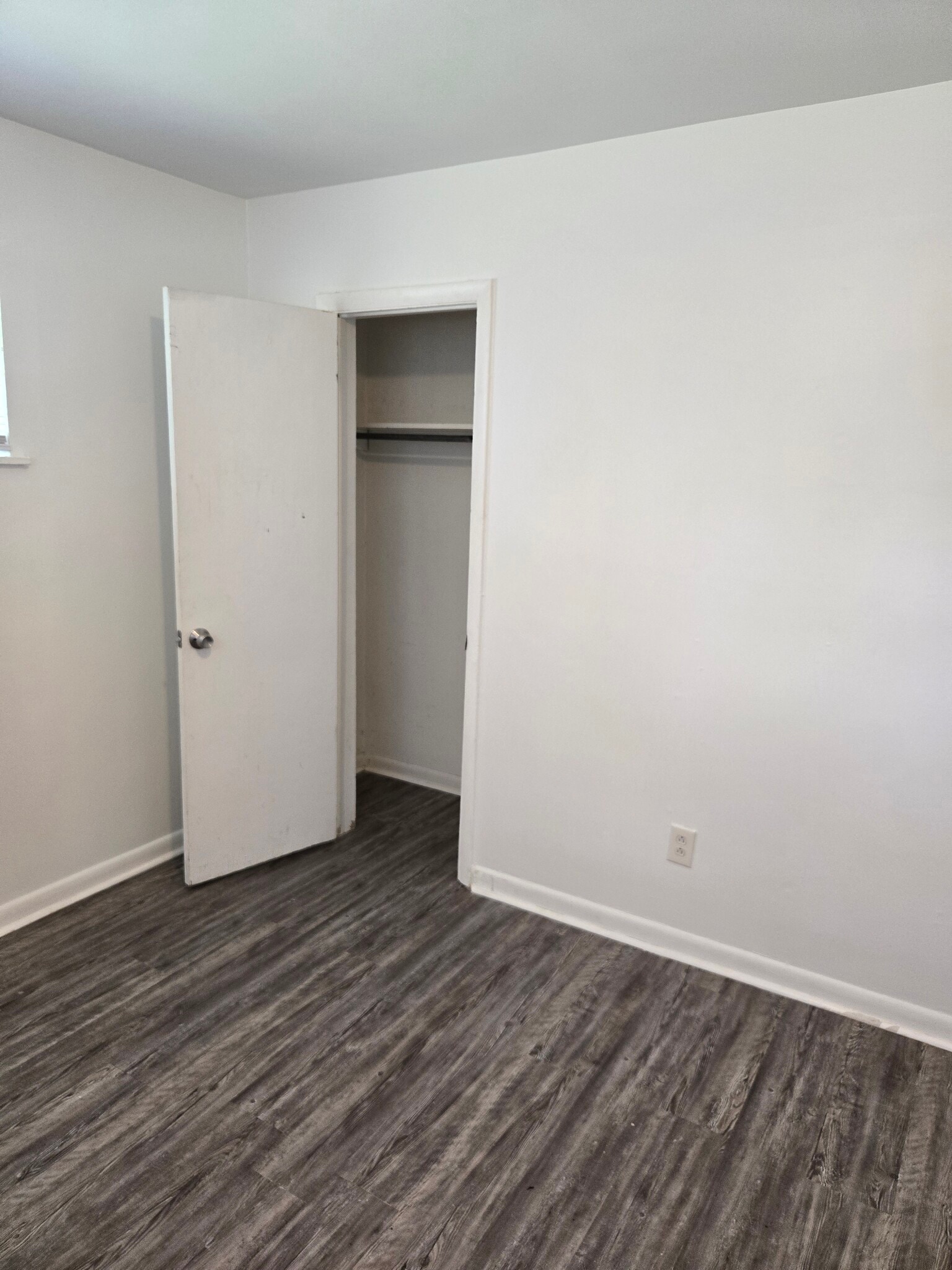Building Photo - 6212 Walden Ave
