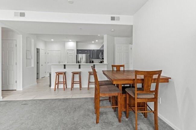 Building Photo - 14000 N 94th St