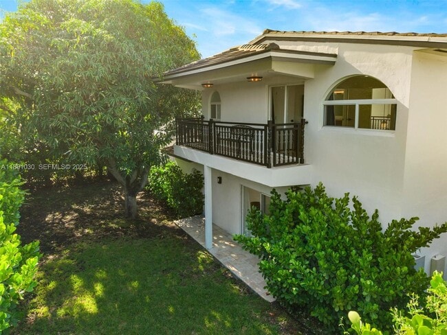 Building Photo - 1651 SW 13th Ave